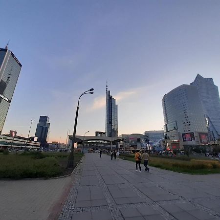 Apartmán Centrum Zlote Tarasy Metro Rondo Onz Balkon Varšava Exteriér fotografie
