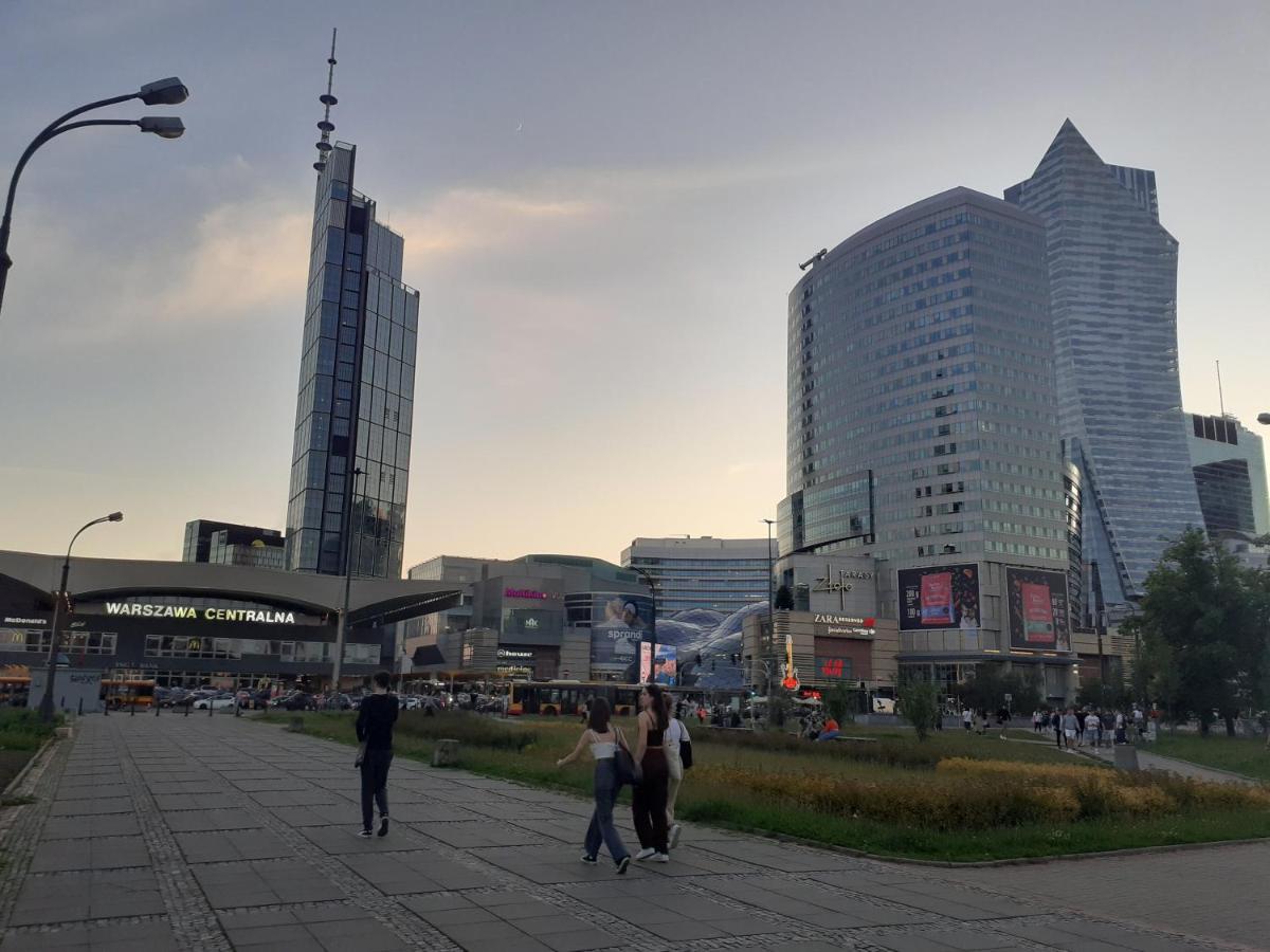 Apartmán Centrum Zlote Tarasy Metro Rondo Onz Balkon Varšava Exteriér fotografie
